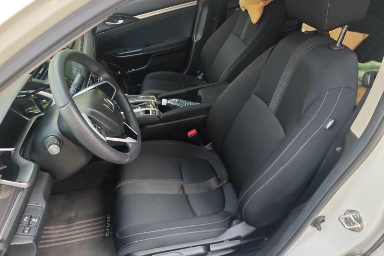 Used Honda Civic 2019 220TURBO CVT Dynamic Edition China VI Left Front Seat