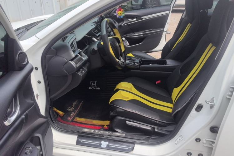Used Honda Civic 2019 220TURBO CVT Dynamic Edition China VI Emission Standard Left Front Seat