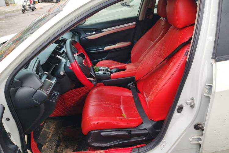 Used Honda Civic 2019 220TURBO CVT Dynamic Edition China VI Left Front Seat