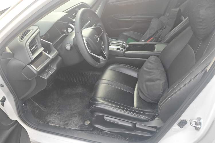 Used Honda Civic 2019 220TURBO CVT Dynamic Edition China VI Left Front Seat