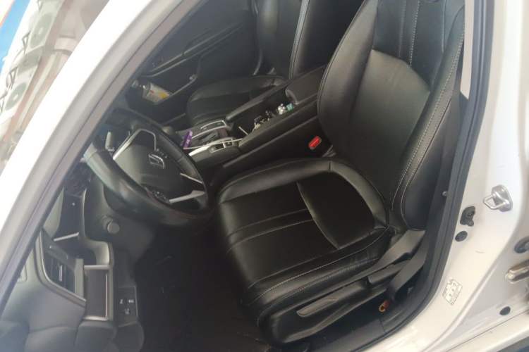 Used Honda Civic 2019 220TURBO CVT Dynamic Edition China VI Emission Standard Left Front Seat