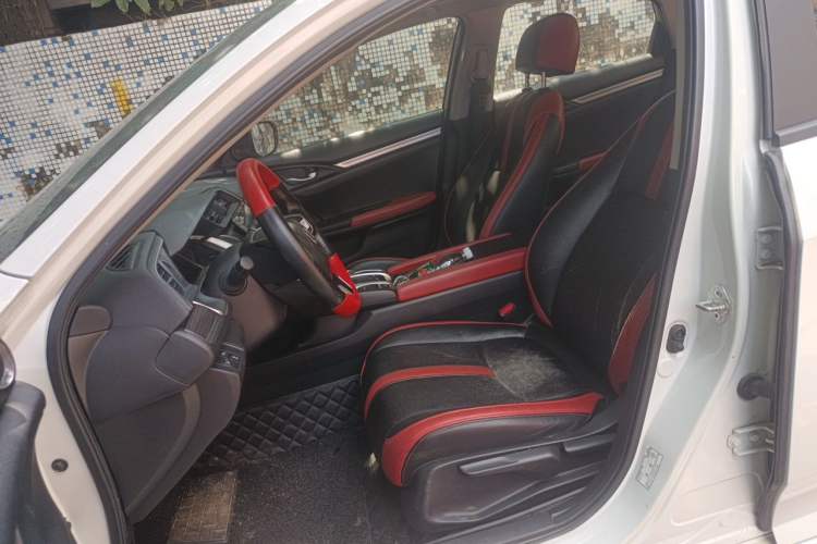 Used Honda Civic 2019 220TURBO CVT Dynamic Edition China V Emission Standard Left Front Seat
