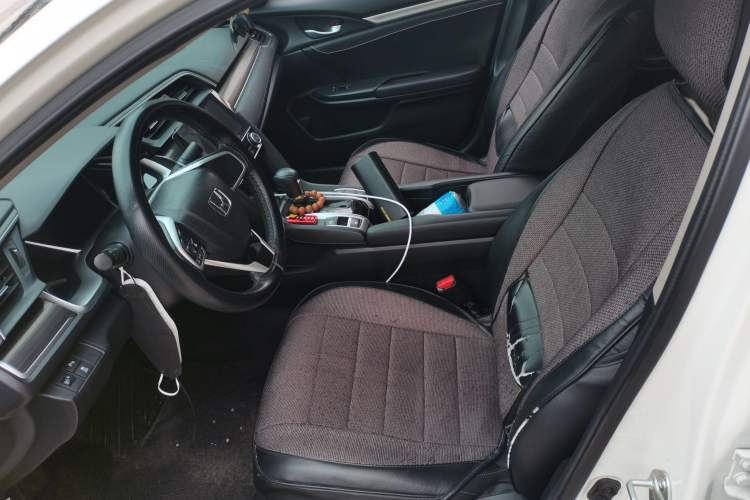 Used Honda Civic 2019 220TURBO CVT Dynamic Edition China V Left Front Seat