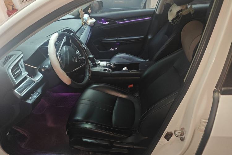 Used Honda Civic 2019 220TURBO CVT Dynamic Edition China VI Emission Standard Left Front Seat
