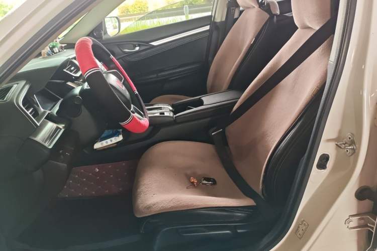 Used Honda Civic 2019 220TURBO CVT Dynamic Edition China VI Left Front Seat