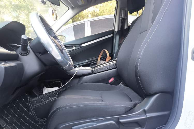 Used Honda Civic 2019 220TURBO CVT Dynamic Edition China VI Left Front Seat