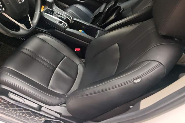 Used Honda Civic 2019 220TURBO CVT Dynamic Edition China VI Left Front Seat