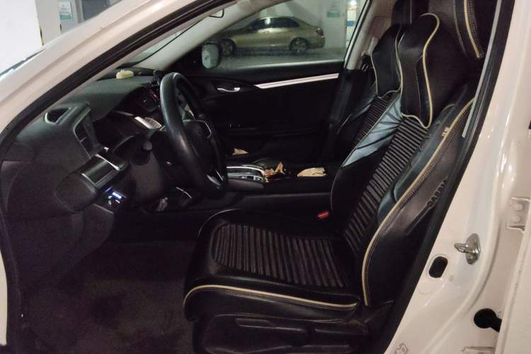 Used Honda Civic 2019 220TURBO CVT Dynamic Edition China VI Left Front Seat