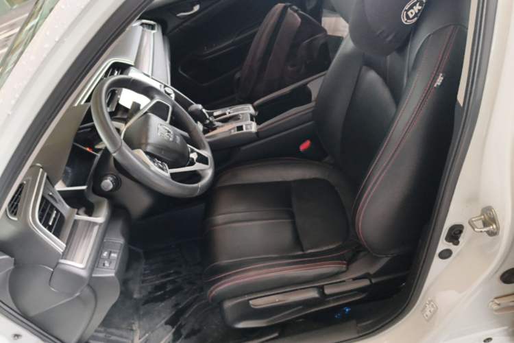 Used Honda Civic 2019 220TURBO CVT Dynamic Edition China VI Left Front Seat