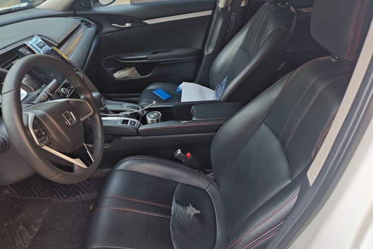 Used Honda Civic 2019 220TURBO CVT Dynamic Edition China VI Left Front Seat