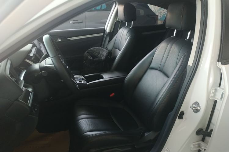 Used Honda Civic 2019 220TURBO CVT Dynamic Edition China VI Left Front Seat