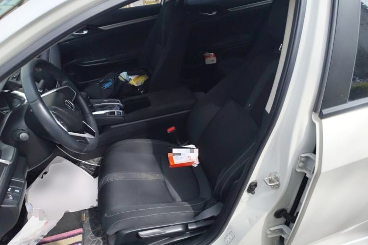 Used Honda Civic 2019 220TURBO CVT Dynamic Edition China VI Left Front Seat