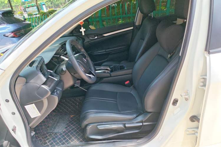 Used Honda Civic 2019 220TURBO CVT Dynamic Edition China VI Left Front Seat