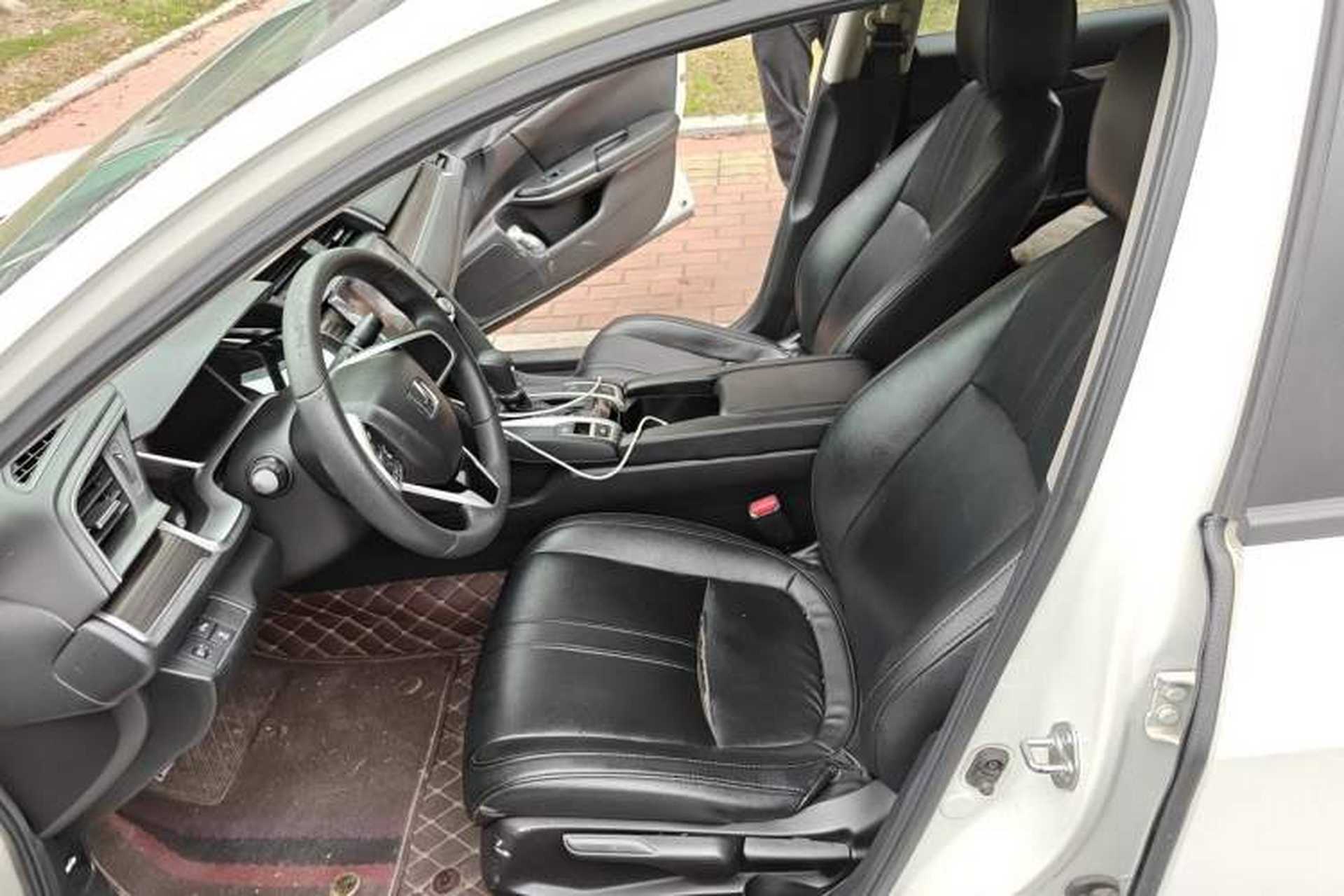 Used Honda Civic 2019 220TURBO CVT Dynamic Edition China VI Emission Standard Left Front Seat