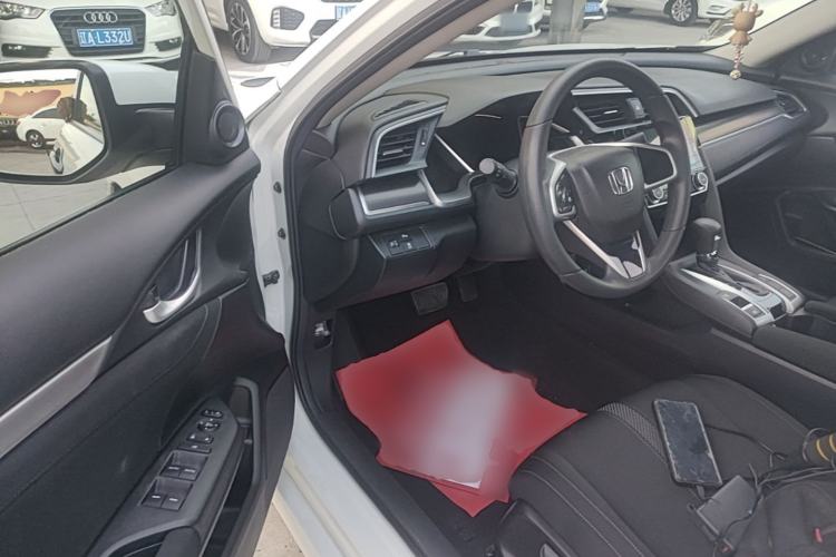 Used Honda Civic 2019 220TURBO CVT Dynamic Edition China VI Left Front Seat