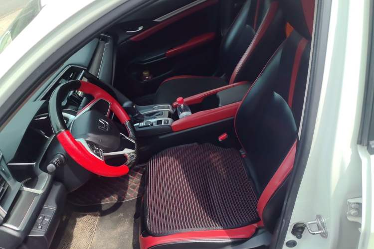 Used Honda Civic 2019 220TURBO CVT Dynamic Edition China VI Left Front Seat