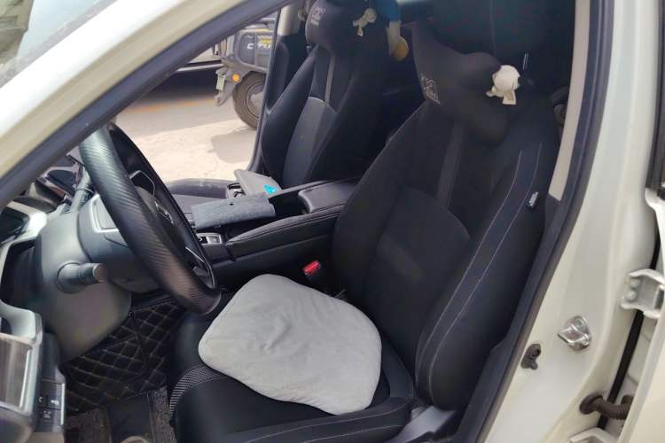 Used Honda Civic 2019 220TURBO CVT Dynamic Edition China VI Emission Standard Left Front Seat