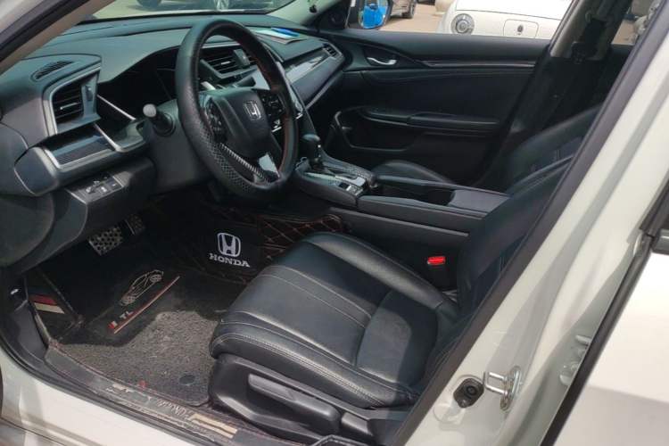 Used Honda Civic 2019 220TURBO CVT Dynamic Edition China VI Emission Standard Left Front Seat
