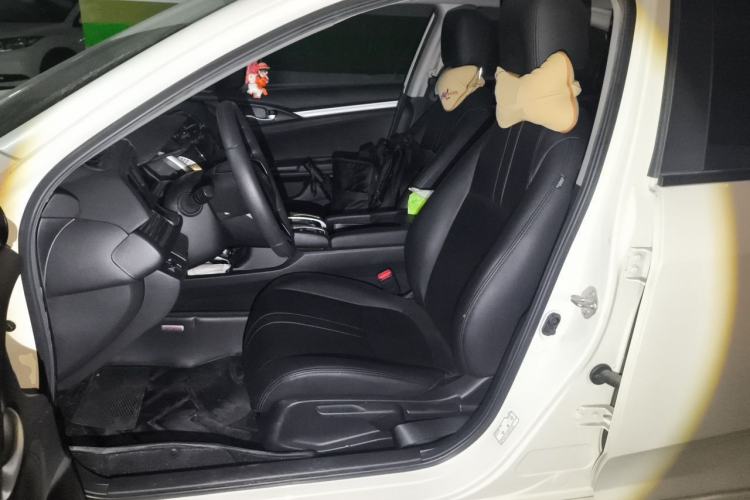Used Honda Civic 2019 220TURBO CVT Dynamic Edition China VI Emission Standard Left Front Seat
