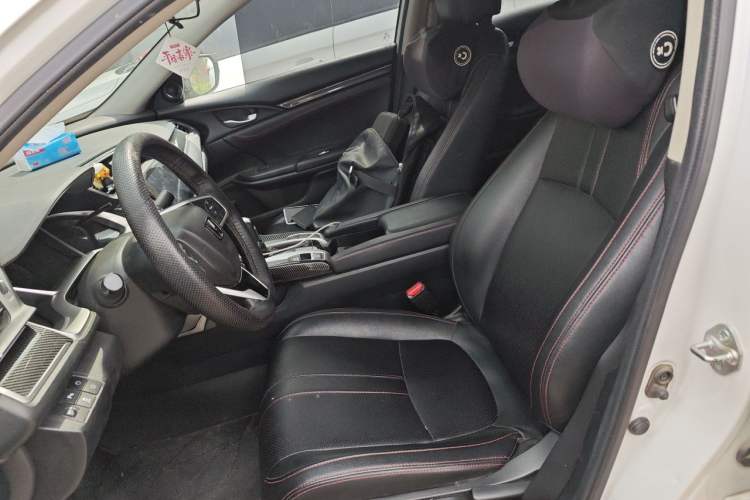 Used Honda Civic 2019 220TURBO CVT Dynamic Edition China VI Left Front Seat