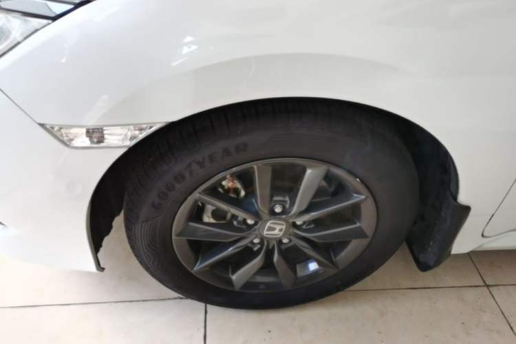 Used Honda Civic 2019 220TURBO CVT Dynamic Edition China VI Left Front Wheel Hub