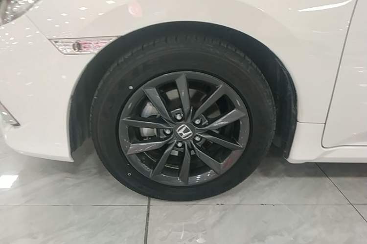 Used Honda Civic 2019 220TURBO CVT Dynamic Edition China VI Left Front Wheel Hub