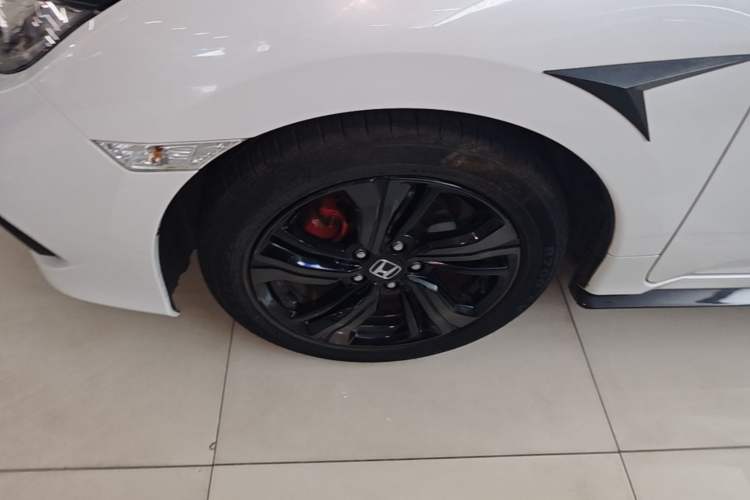 Used Honda Civic 2019 220TURBO CVT Dynamic Edition China VI Emission Standard Left Front Wheel Hub