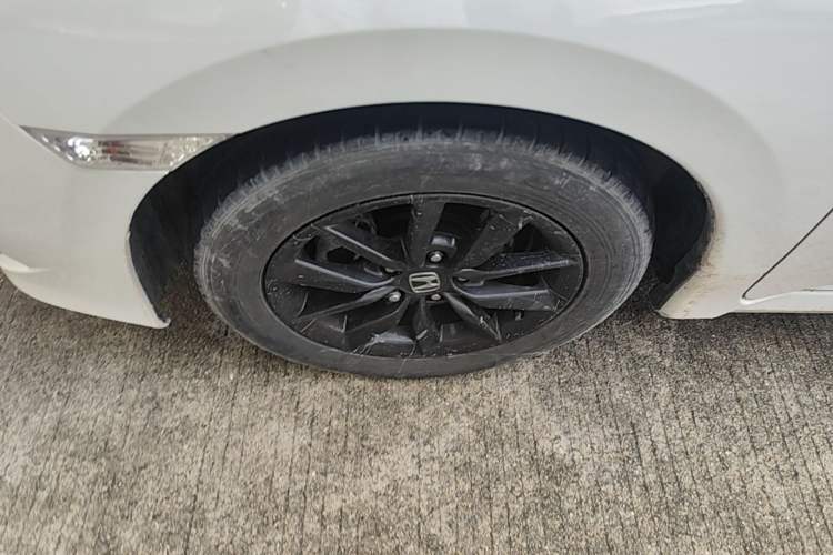 Used Honda Civic 2019 220TURBO CVT Dynamic Edition China VI Left Front Wheel Hub