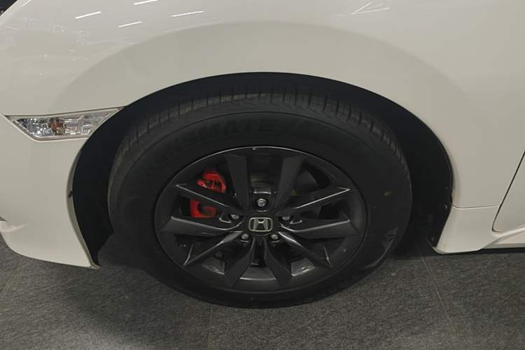 Used Honda Civic 2019 220TURBO CVT Dynamic Edition China VI Left Front Wheel Hub