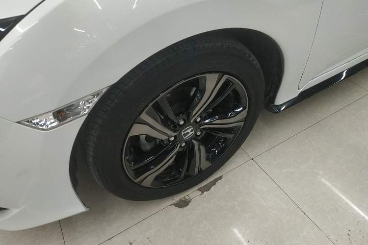 Used Honda Civic 2019 220TURBO CVT Dynamic Edition China VI Emission Standard Left Front Wheel Hub