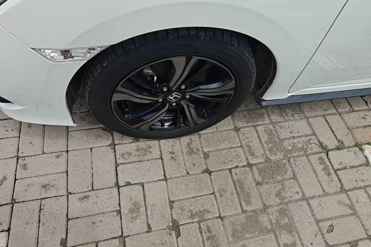 Used Honda Civic 2019 220TURBO CVT Dynamic Edition China VI Emission Standard Left Front Wheel Hub