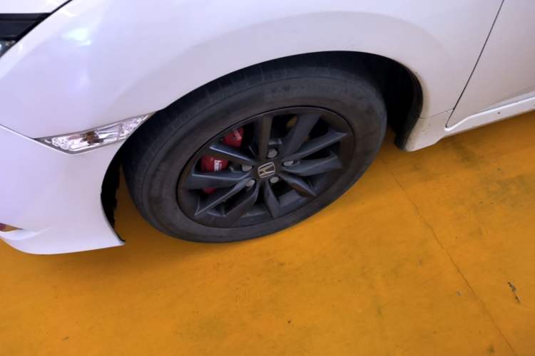 Used Honda Civic 2019 220TURBO CVT Dynamic Edition China VI Left Front Wheel Hub