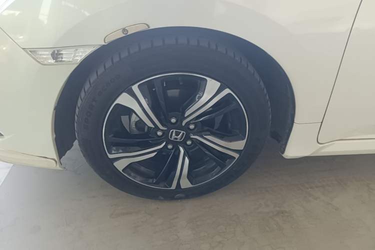 Used Honda Civic 2019 220TURBO CVT Power Edition China VI Emission Standard Left Front Wheel Hub