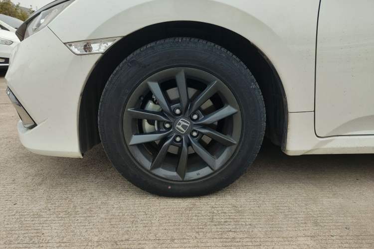 Used Honda Civic 2019 220TURBO CVT Dynamic Edition China VI Left Front Wheel Hub