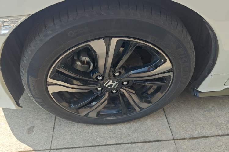 Used Honda Civic 2019 220TURBO CVT Dynamic Edition China VI Emission Standard Left Front Wheel Hub