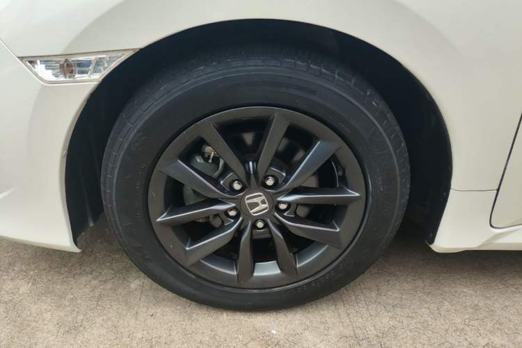Used Honda Civic 2019 220TURBO CVT Dynamic Edition China VI Left Front Wheel Hub