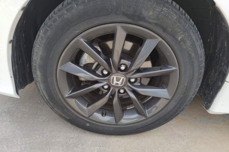 Used Honda Civic 2019 220TURBO CVT Dynamic Edition China VI Left Front Wheel Hub