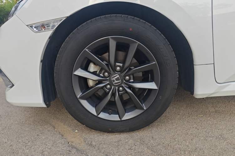 Used Honda Civic 2019 180TURBO CVT Shangdong Edition China VI Left Front Wheel Hub