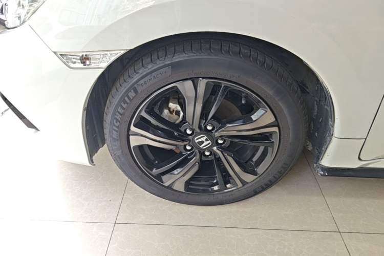 Used Honda Civic 2019 220TURBO CVT Dynamic Edition China VI Emission Standard Left Front Wheel Hub
