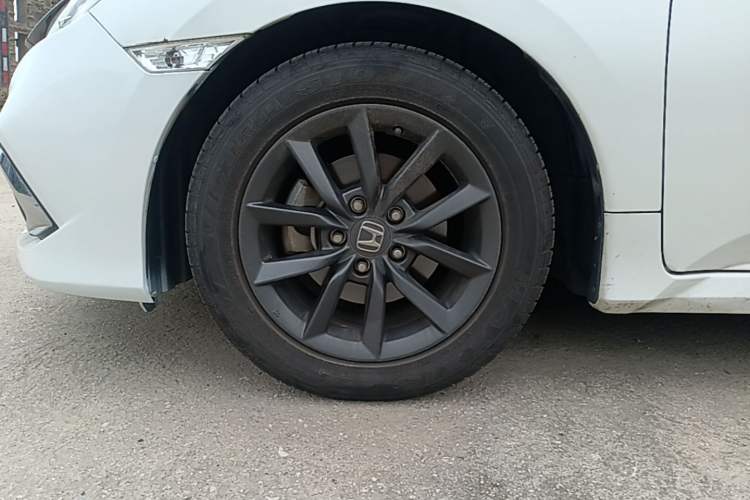 Used Honda Civic 2019 220TURBO CVT Dynamic Edition China VI Left Front Wheel Hub