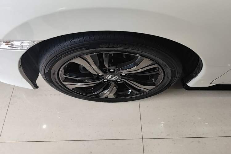 Used Honda Civic 2019 220TURBO CVT Dynamic Edition China VI Emission Standard Left Front Wheel Hub