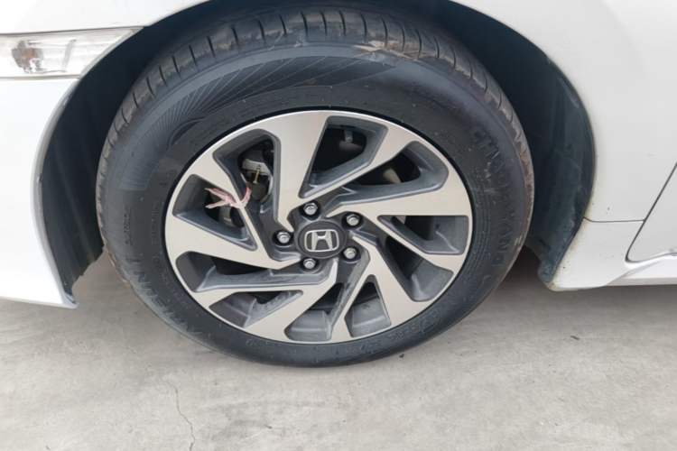 Used Honda Civic 2019 180TURBO CVT Shangyue Edition China V Emission Standard Left Front Wheel Hub
