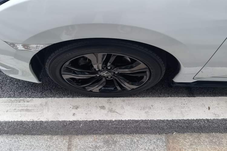 Used Honda Civic 2019 220TURBO CVT Dynamic Edition China VI Emission Standard Left Front Wheel Hub