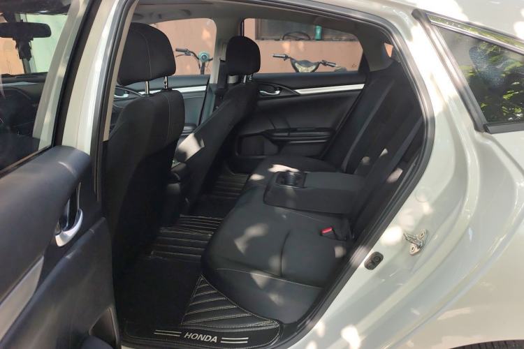Used Honda Civic 2019 220TURBO CVT Dynamic Edition China VI Left Rear Seat