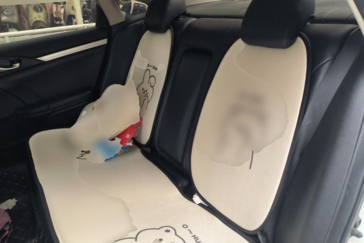 Used Honda Civic 2019 220TURBO CVT Dynamic Edition China VI Emission Standard Left Rear Seat