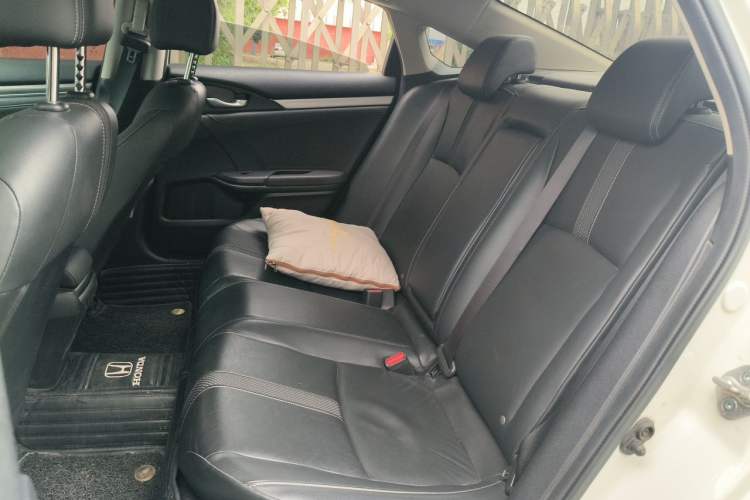 Used Honda Civic 2019 220TURBO CVT Power Edition China VI Emission Standard Left Rear Seat