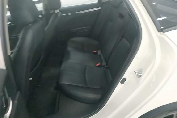 Used Honda Civic 2019 220TURBO CVT Dynamic Edition China VI Left Rear Seat