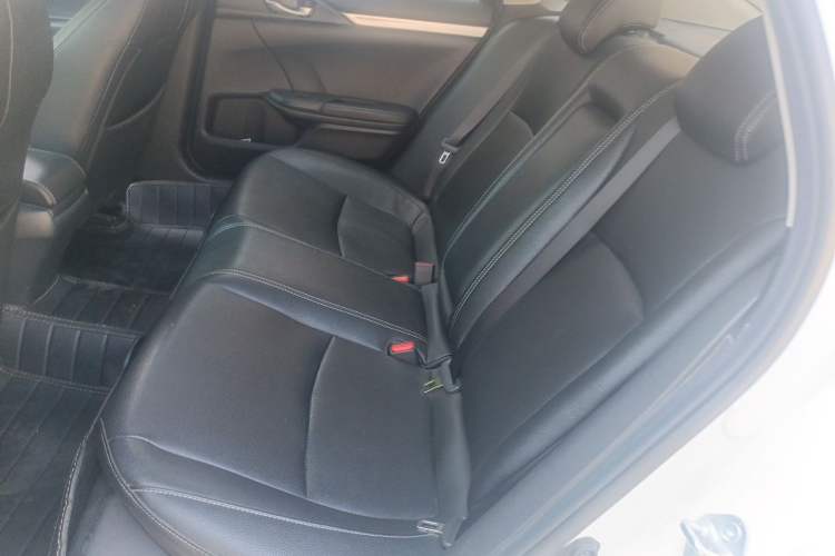 Used Honda Civic 2019 220TURBO CVT Dynamic Edition China VI Left Rear Seat