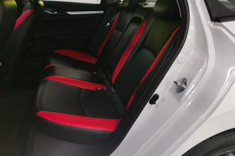 Used Honda Civic 2019 220TURBO CVT Dynamic Edition China VI Left Rear Seat