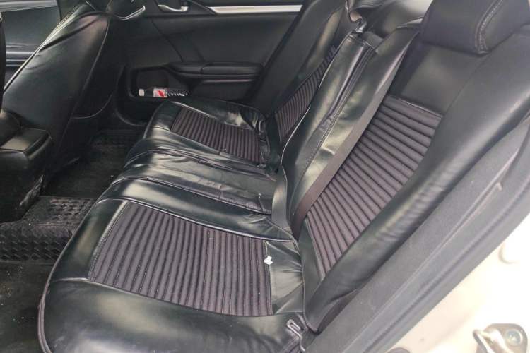 Used Honda Civic 2019 220TURBO CVT Dynamic Edition China VI Left Rear Seat